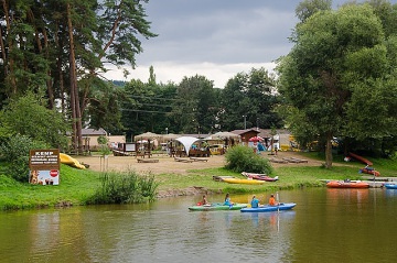 Chaty St�edn� Pos�zav� - lod� a �eka S�zava