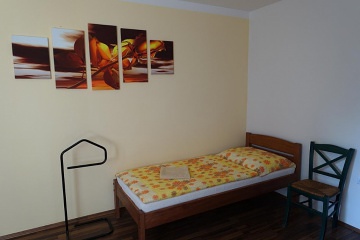 Penzion a vinn� sklep - Mut�nick� vina�sk� stezka