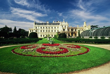 Penzion a vinn� sklep - Mut�nick� vina�sk� stezka