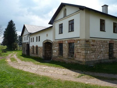 Chalupa venkovsk statek - esk Petrovice