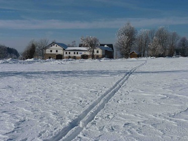 Chalupa venkovsk statek - esk Petrovice