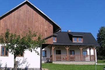 Chalupa u hradu Trosky - Zlat� stezka �esk�ho r�je