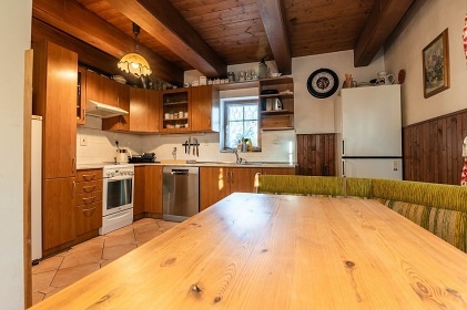 Rouben� chalupa s baz�nem - Krkono�e - Ponikl�