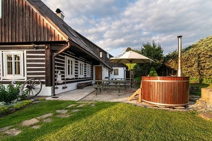 Roubenka Homole - baz�n a koupac� sud - Krkono�e