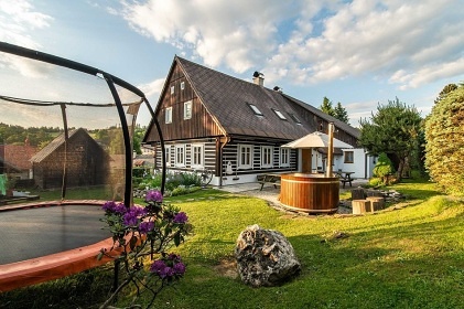 Roubenka Homole - baz�n a koupac� sud - Krkono�e