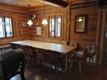 Roubená chalupa s bazénem - Krkonoše - Poniklá