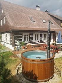 Roubenka Homole - baz�n a koupac� sud - Krkono�e