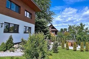 Nov� objekt: Chata s v��ivkou - v�hled na Lysou horu - Beskydy 3M-049