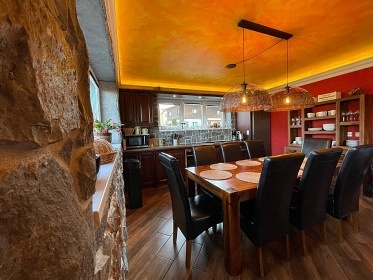 Chata s v��ivkou - v�hled na Lysou horu - Beskydy