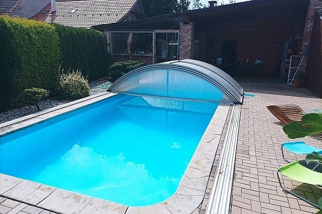 Chalupa s baznem - Toulcovy Matale - Nov Hrady