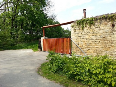 Chalupa s baznem - Toulcovy Matale - Nov Hrady