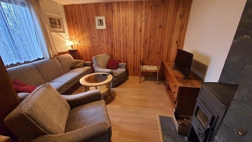 Rodinn� chata v lese - u Prahy - p�ehrada Vran�