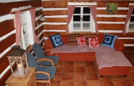 Chalupa s vnit�n�m baz�nem - Studen� vrch