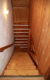 Chalupa s vnit�n�m baz�nem - Studen� vrch