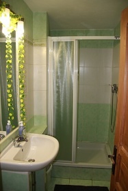 Chalupa s vnit�n�m baz�nem - Studen� vrch