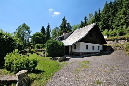 Wellness roubenka s baz�nem - vrch Zaklet�