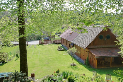 Vala�sk� chalupa s v��ivkou - Javorn�ky - Beskydy