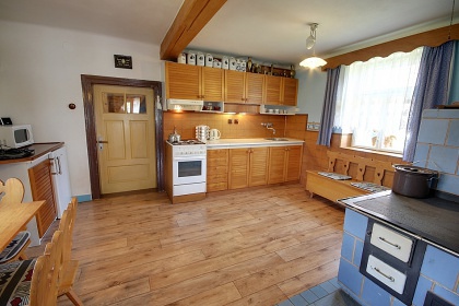 Vala�sk� chalupa s v��ivkou - Javorn�ky - Beskydy