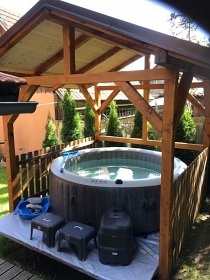 Vala�sk� chalupa s v��ivkou - Javorn�ky - Beskydy