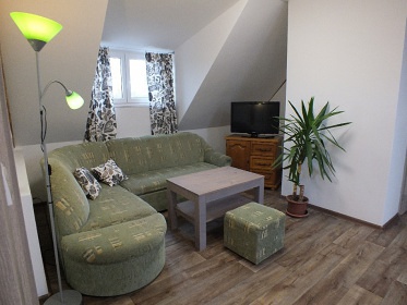 Chalupa s baz�nem - u p�ehrady Lipno - ji�n� �echy