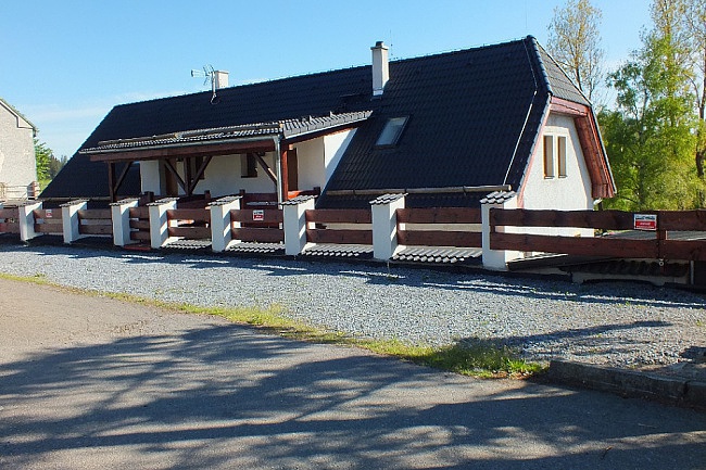 Chalupa u idl - ern v Poumav - Lipno