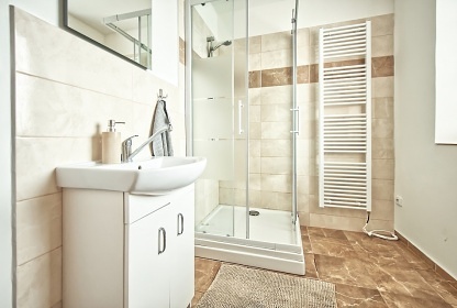 Chalupa s baz�nem - P�lavsk� vrchy - ji�n� Morava