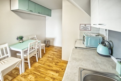 Chalupa s baz�nem - P�lavsk� vrchy - ji�n� Morava