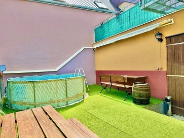 Chalupa s baz�nem - P�lavsk� vrchy - ji�n� Morava