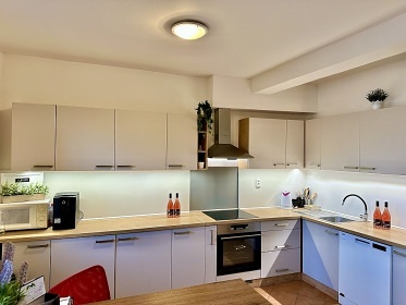 Chalupa s baz�nem - P�lavsk� vrchy - ji�n� Morava