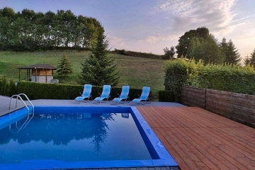 Chalupa a baz�n - Slezsk� Harta - Re�ovsk� vodop�dy