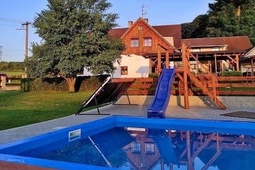 Chalupa a bazén - Slezská Harta - Rešovské vodopády