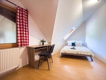 Chalupa a baz�n - Slezsk� Harta - Re�ovsk� vodop�dy