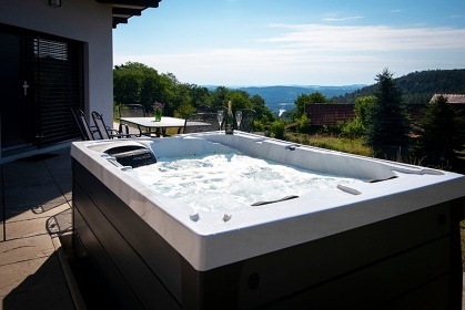Wellness bungalov - vodní nádrž Slapy - Nečín