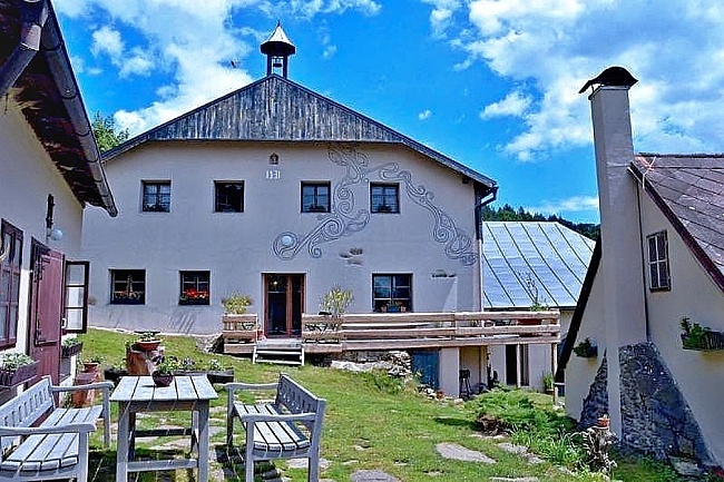 Chalupa u hradu Ka�perk - �umavsk� �dol�