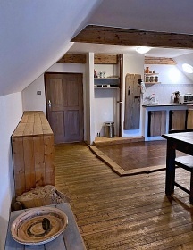 Chalupa u hradu Ka�perk - �umavsk� �dol�