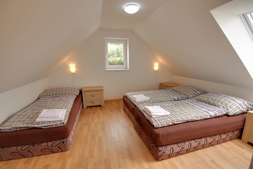 Farm��sk� penzion s baz�nem - Vrchlab� - Krkono�e