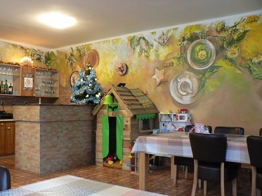 Farm��sk� penzion s baz�nem - Vrchlab� - Krkono�e