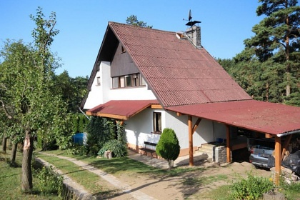 Chata s baz�nem - p�ehrada Orl�k - Bechyn�