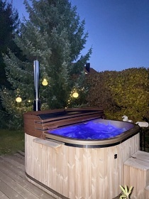 Chalupa s baz�nem - Na Kope�ku - T�ebo�sko