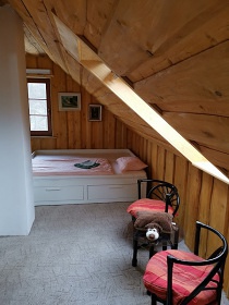 Srub u �eky Oh�e - hrad Loket - Karlovy Vary