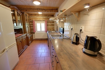 Roubenka Krkono�e - se saunou - �ern� Voda