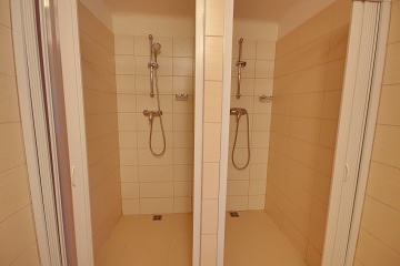 Roubenka Krkono�e - se saunou - �ern� Voda