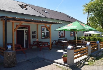 Penzion s bazénem - Český ráj - hrad Kost