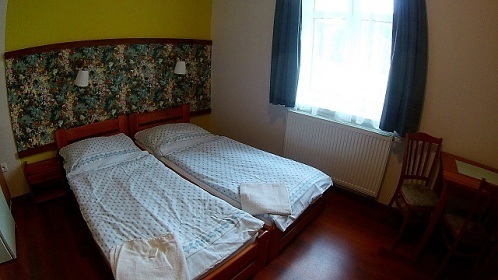 Penzion s bazénem - Český ráj - hrad Kost