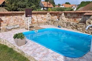 Rodinný penzion s bazénem - Toulava - Podblanicko
