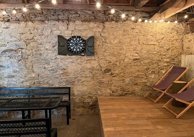 Chalupa a koupac� sud - hrad Choustn�k - T�bor