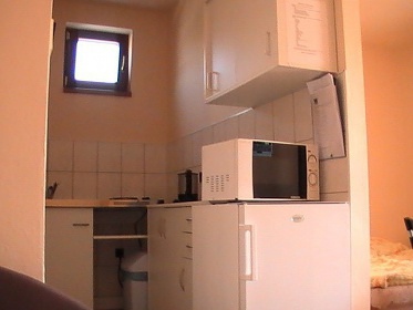 Apartmnov dom Kosr - privt Vek Meder