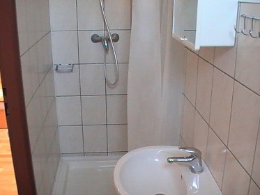 Apartmnov dom Kosr - privt Vek Meder