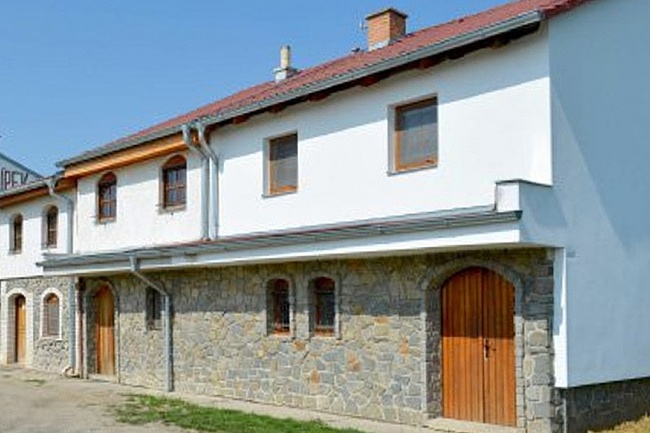 Chalupa a vinný sklep - Mikulčický luh - Slovácko