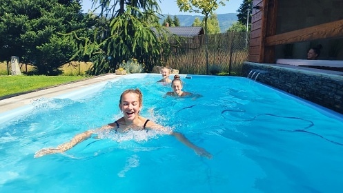 Chata baz�n a wellness - Vala�sk� muzeum v p��rod�